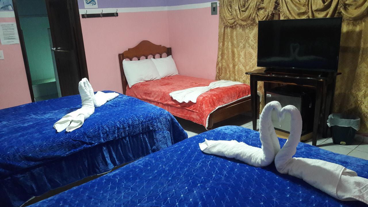 Hotel Lunas バカラル エクステリア 写真