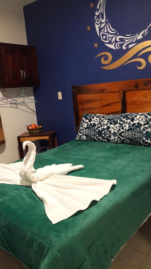Hotel Lunas バカラル エクステリア 写真
